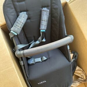 Uppababy Vista Black & silver rumble seat only with canopy and attachments